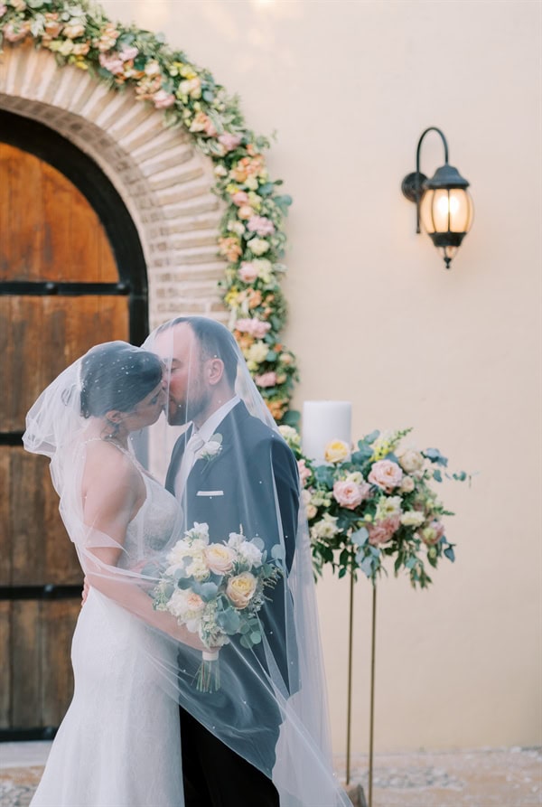 Summer Wedding Full Of Romance Wine Museum