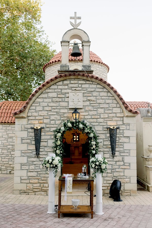 Beautiful Fall Wedding Chania Crete White Blooms