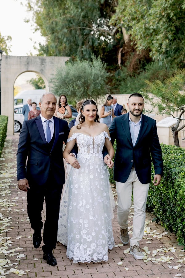 Beautiful Fall Wedding Chania Crete White Blooms