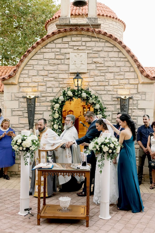 Beautiful Fall Wedding Chania Crete White Blooms