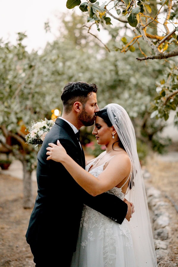 Beautiful Summer Wedding Athens Summer Pale Hued Florals