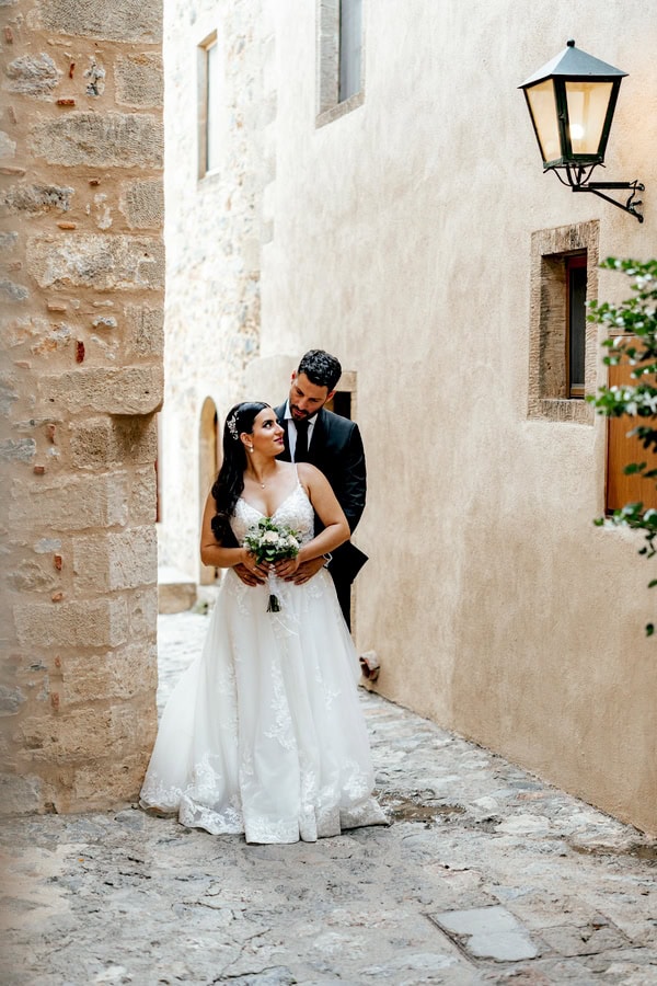 Beautiful Summer Wedding Athens Summer Pale Hued Florals