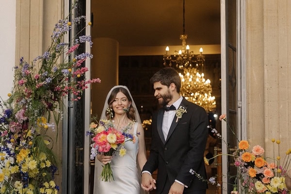 Όμορφος καλοκαιρινός γάμος με πολύχρωμα άνθη | Χρύσω & Νικόλας