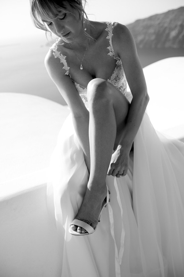 Chic Fall Wedding Imerovigli White Flowers