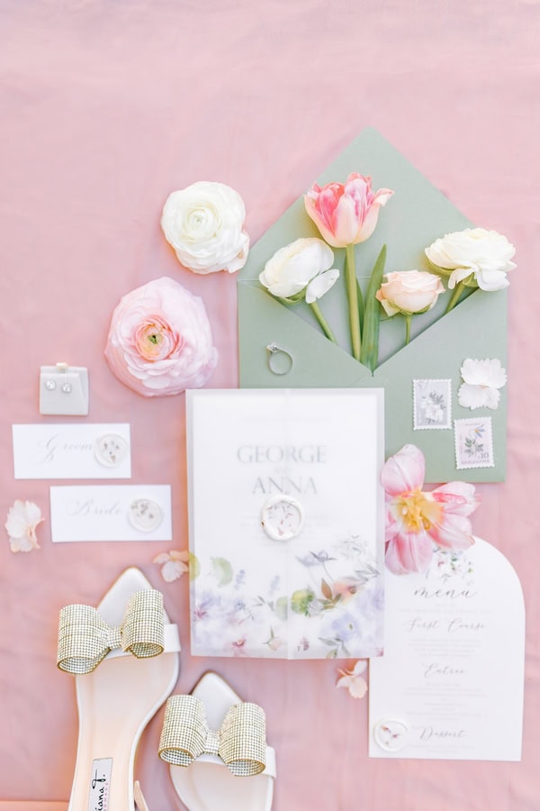 Dreamy Styled Shoot Crete With Romantic Florals Ombre Details