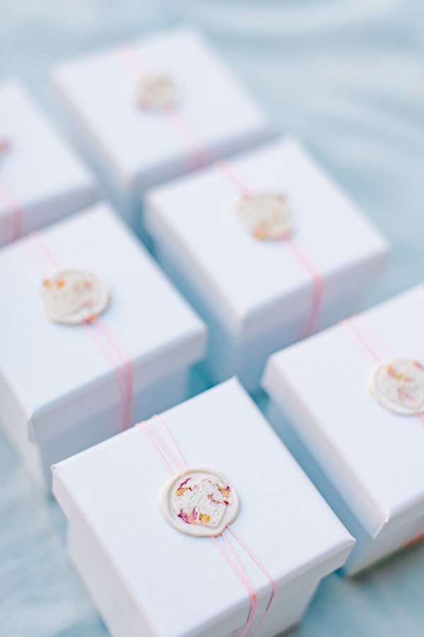 Dreamy Styled Shoot Crete With Romantic Florals Ombre Details