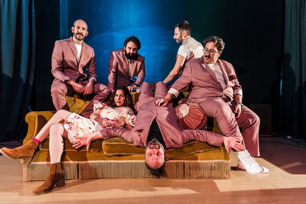 Απογειώστε τη διασκέδαση του γάμου σας με το μοναδικό Freak Tones Wedding Band!