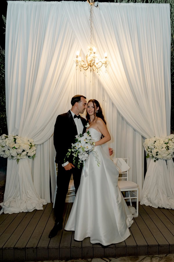 Fall Wedding Nicosia Elegance White Florals