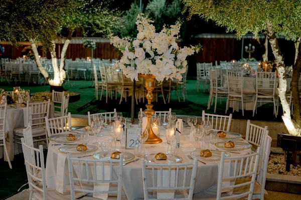 Fall Wedding Nicosia Elegance White Florals