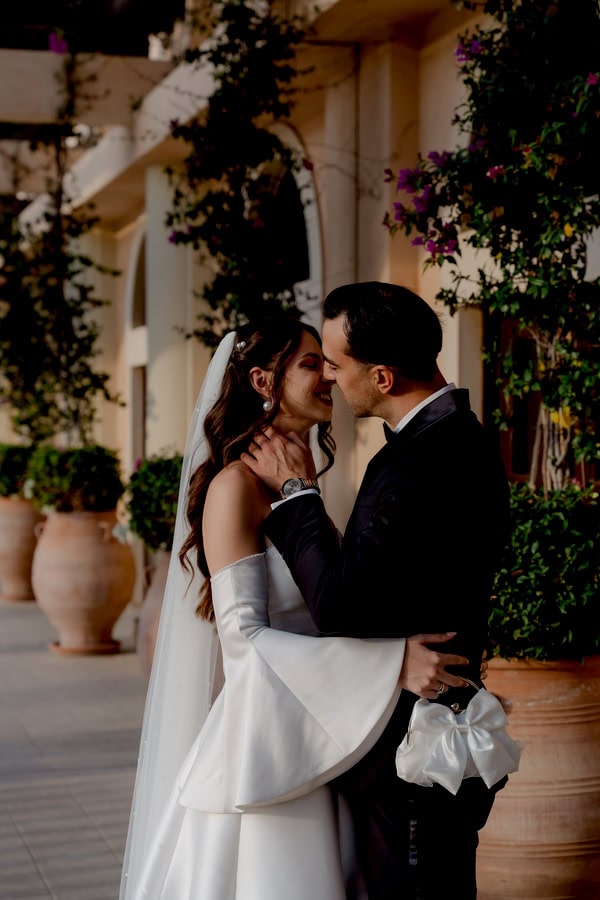 Fall Wedding Nicosia Elegance White Florals