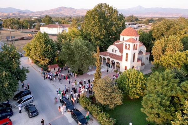 Romantic Summer Wedding Larisa