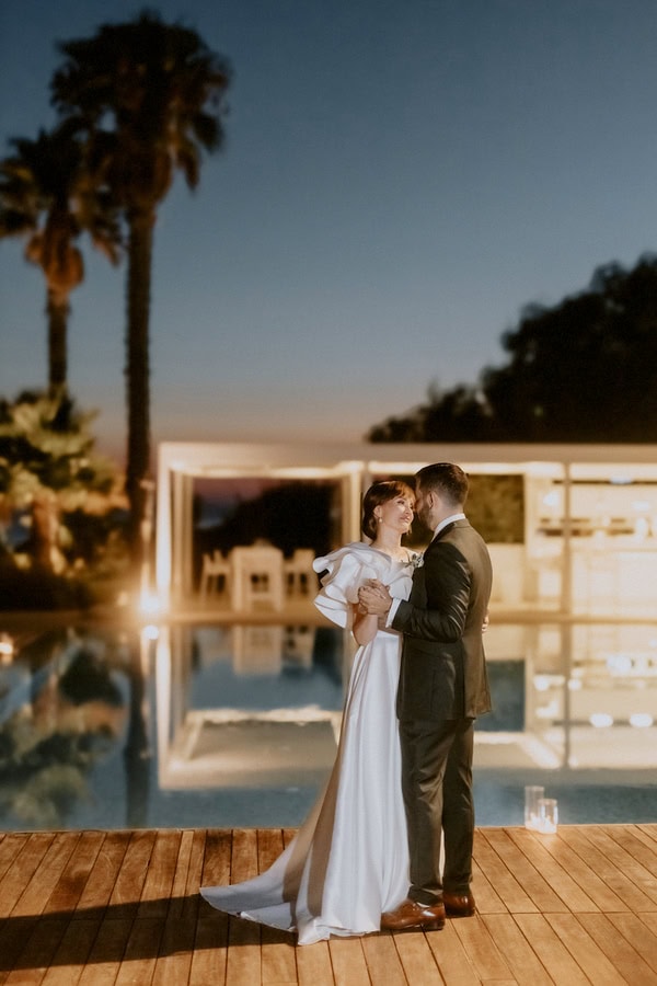 Summer Wedding White Blooms Olives Leaves