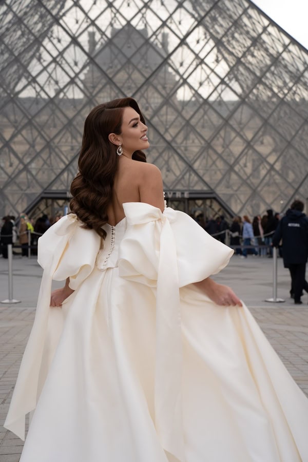 Ultra Stylish Wedding Gowns Complice Stalo Theodorou