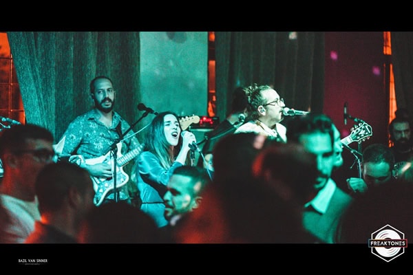 wedding-entertainment-freaktones-11