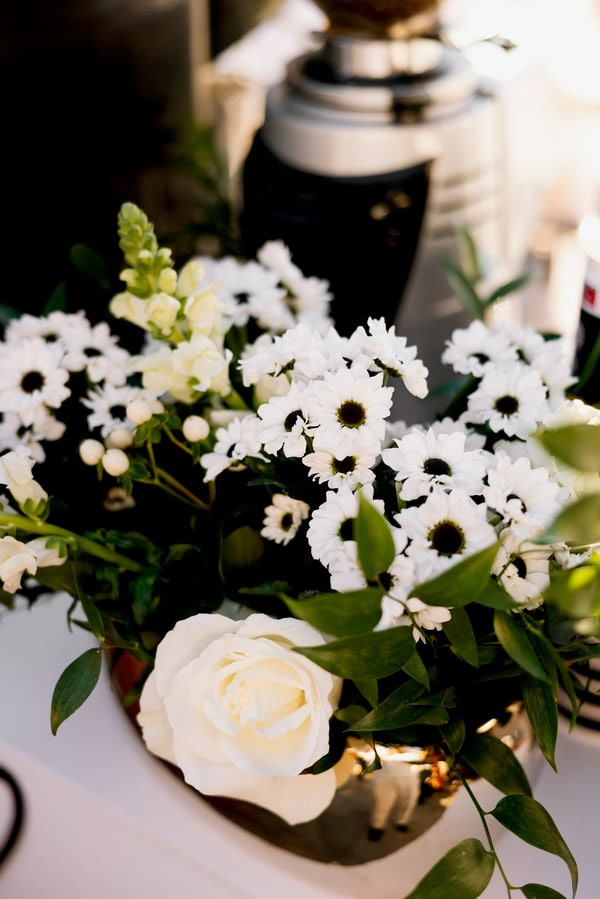 Chic Decorative Ideas Wedding Black White Details