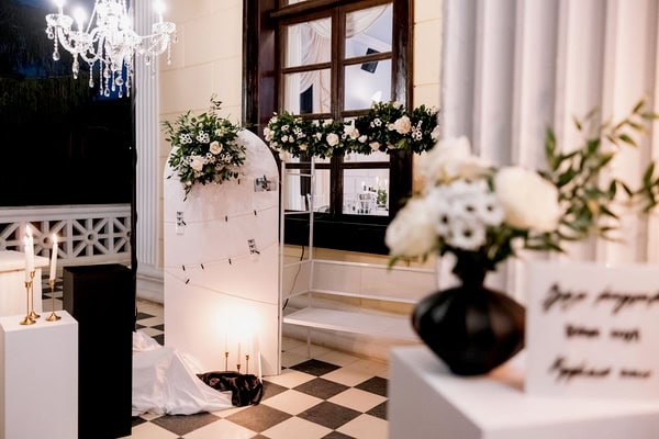 Chic Decorative Ideas Wedding Black White Details
