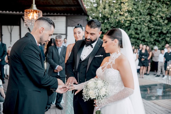 Fall Wedding Thessaloniki White Roses Babys Breath