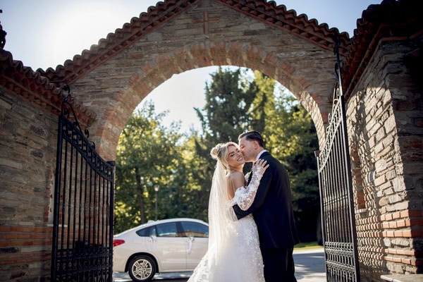 Lovely Summer Wedding Thessaloniki White Blooms