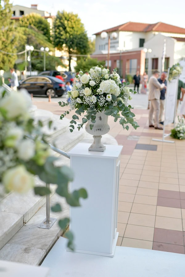 Lovely Wedding Thessaloniki White Florals