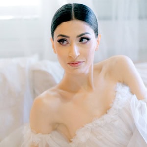 Άκρως ρομαντικός γάμος με όμορφες λεπτομέρειες στο Base Events Venue | Άντρη & Αμφιλόχιος