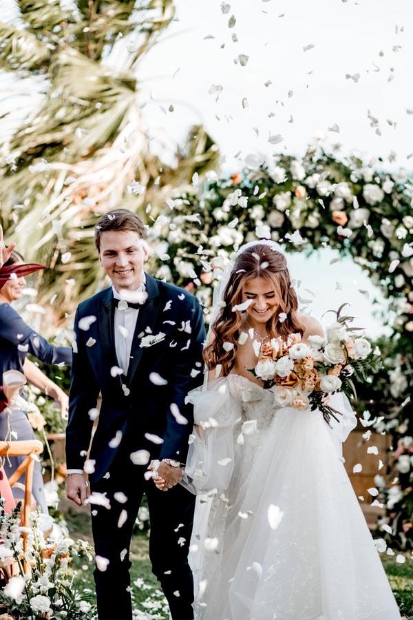 Spring Wedding Columbia Beach Resort Romantic Florals White Terracotta