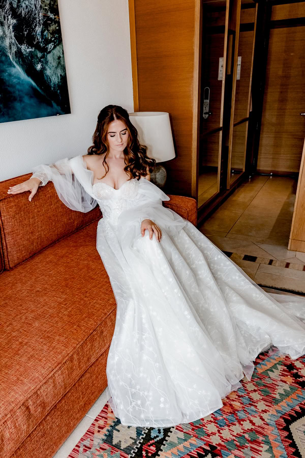 Spring Wedding Columbia Beach Resort Romantic Florals White Terracotta