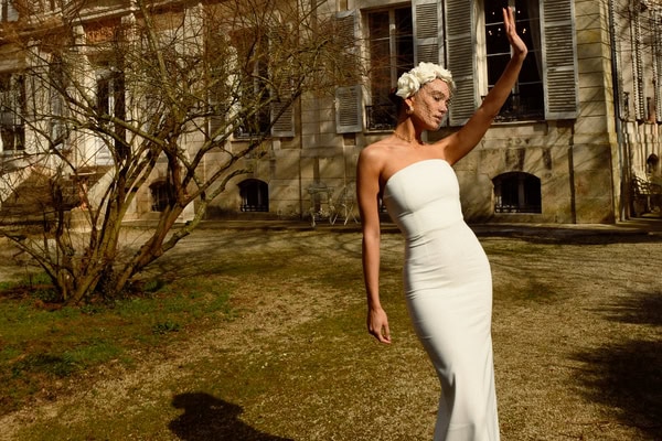 Stylish νυφικά για τη σύγχρονη ρομαντική νύφη από τη Nash Bridal Collection