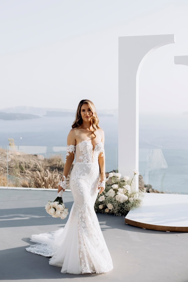 Ultra Chic Wedding Santorini White Blooms
