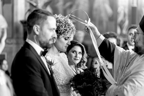 Winder Wedding Red Flowers Festive