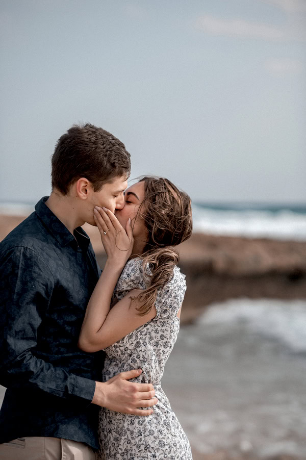 Beautiful Engagement Session Next To Sea