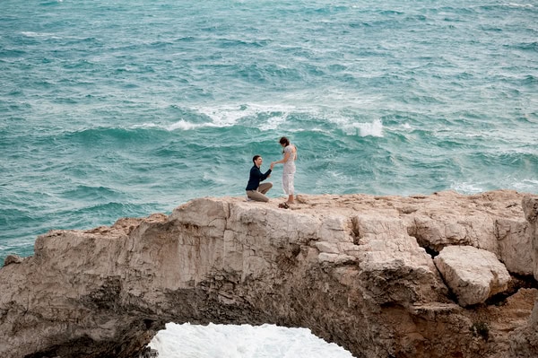 Beautiful Engagement Session Next To Sea