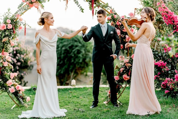 Beautiful Styled Shoot Romantic Elements