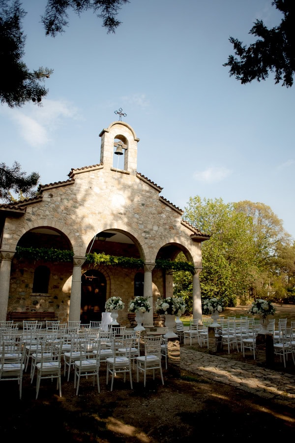 Chic Summer Wedding Thessaloniki All White Florals