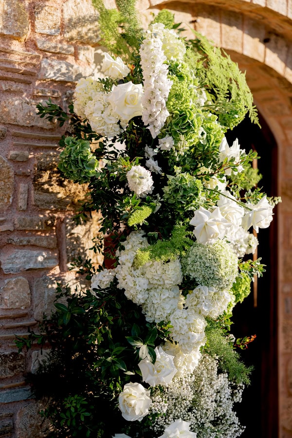 Dreamy Wedding White Impressive Flowers
