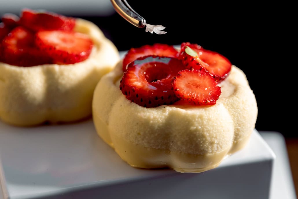 Πώς οι γλυκές προτάσεις του Mou Floon θα κάνουν τη δεξίωσή σας αξέχαστη