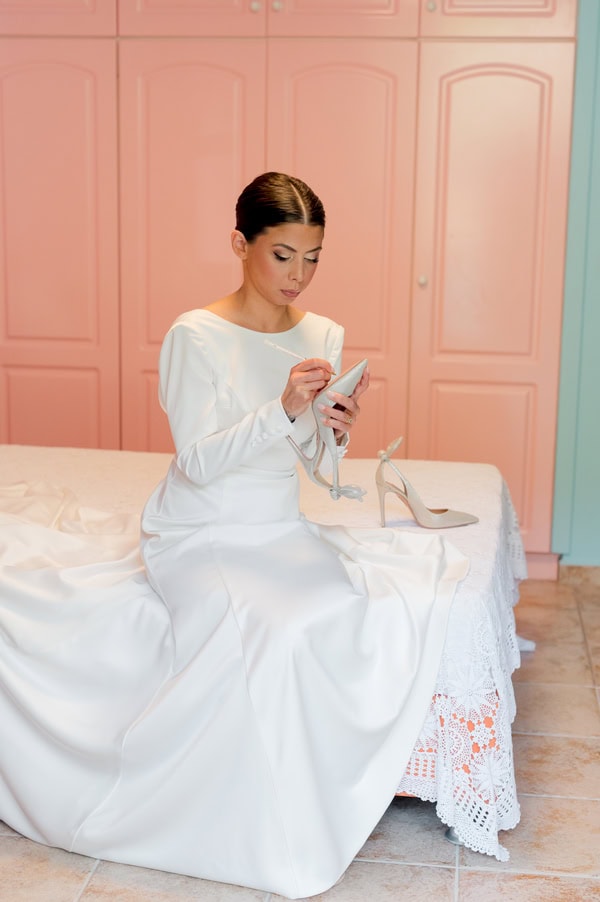 Minimal Chic Wedding With White Hydrangeas And Roses Nafpaktos