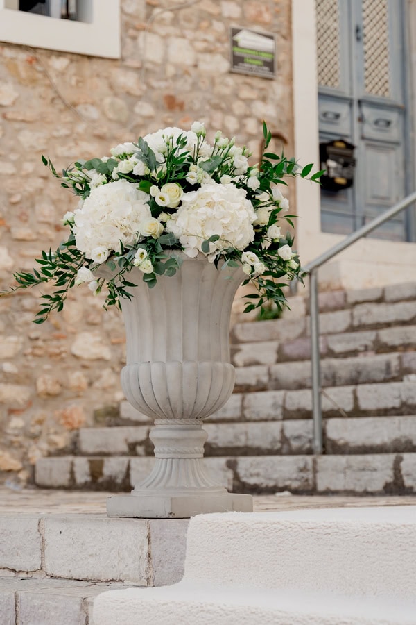 Minimal Chic Wedding With White Hydrangeas And Roses Nafpaktos