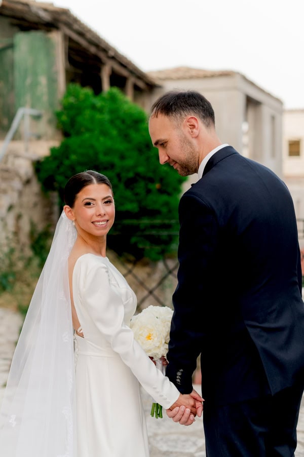 Minimal Chic Wedding With White Hydrangeas And Roses Nafpaktos