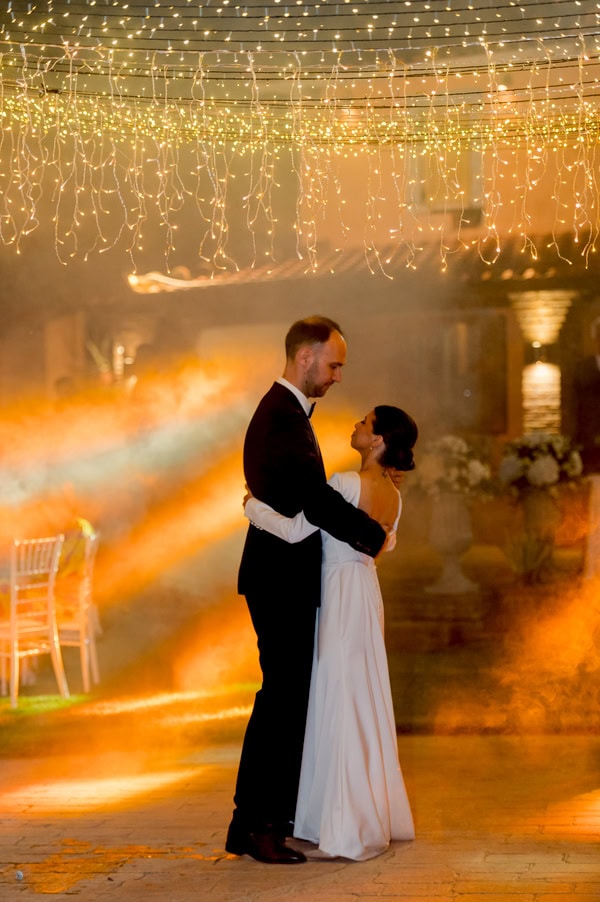 Minimal Chic Wedding With White Hydrangeas And Roses Nafpaktos