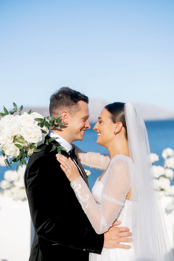 Modern Destination Wedding White Roses Black Details Flowers