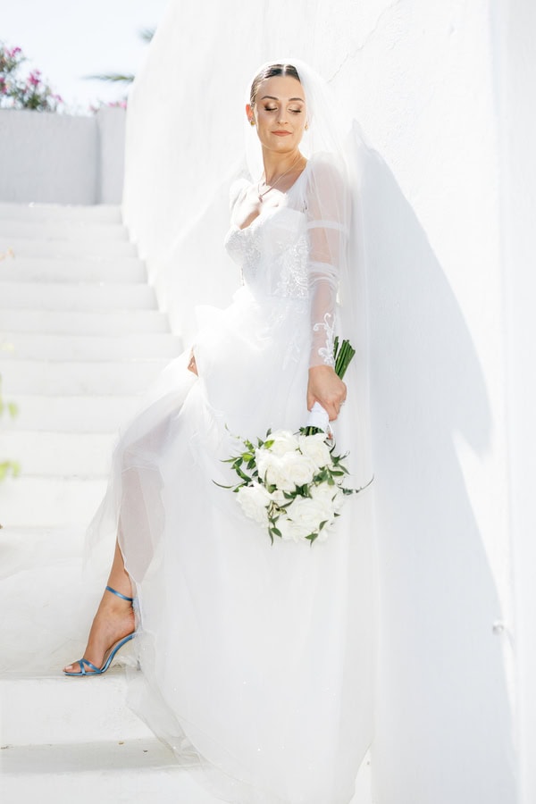 Modern Destination Wedding White Roses Black Details Flowers