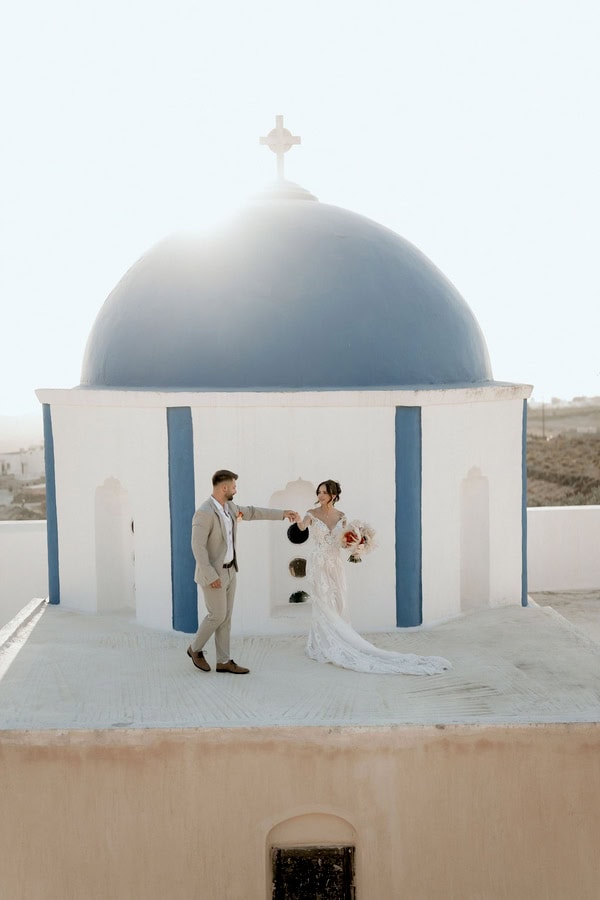 Romantic Elopement Santorini Beautiful Autumnal Hues