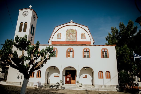 Romantic Spring Wedding Evia