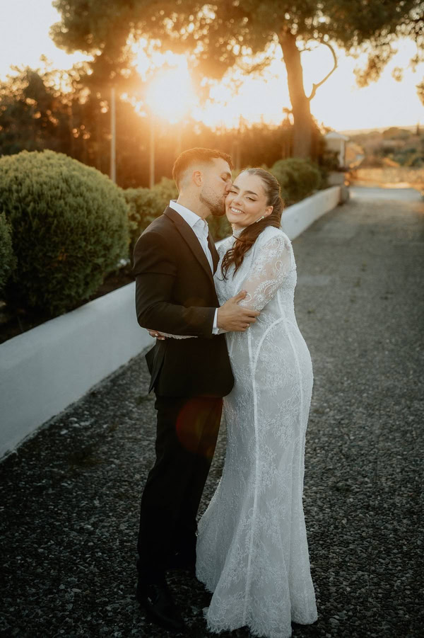 Spring Wedding Roses Hydrangeas White Colors