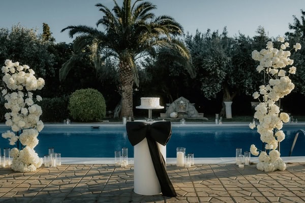 Spring Wedding Roses Hydrangeas White Colors