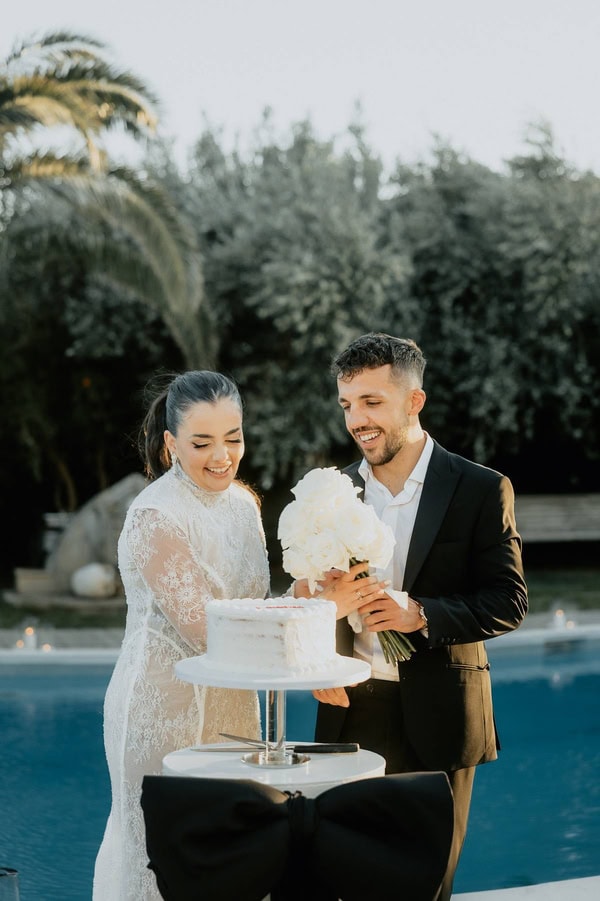 Spring Wedding Roses Hydrangeas White Colors