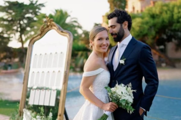 Ένας destination γάμος με κομψές λεπτομέρειες στον ονειρεμένο Πύργο Μελισσουργού | Κωνσταντίνα & Βίκτωρ