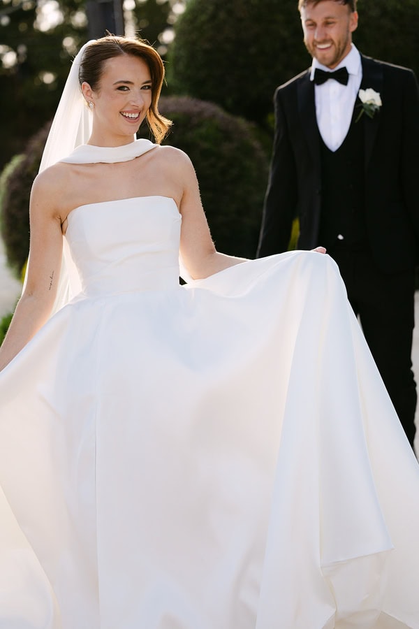 Chic Destination Wedding Liopetro White Flowers