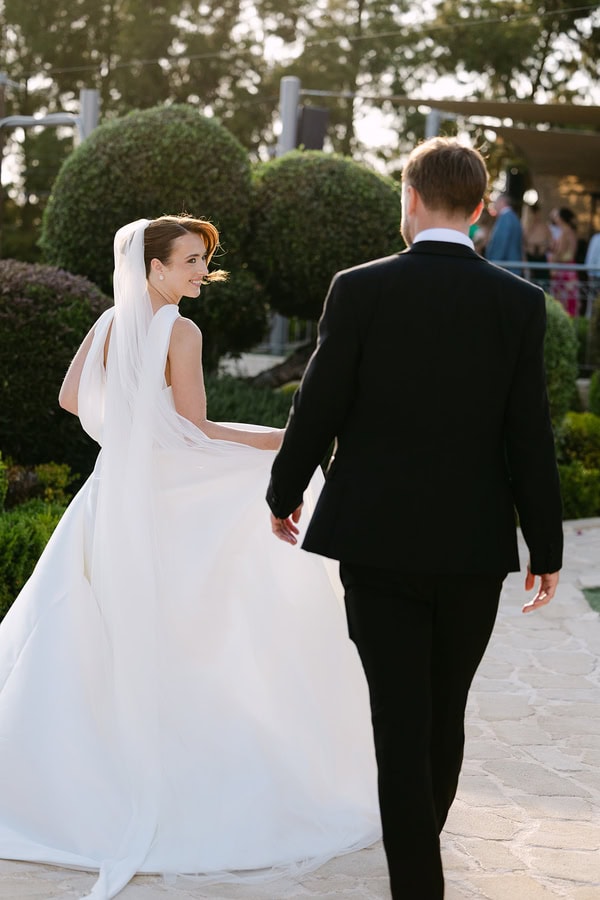 Chic Destination Wedding Liopetro White Flowers