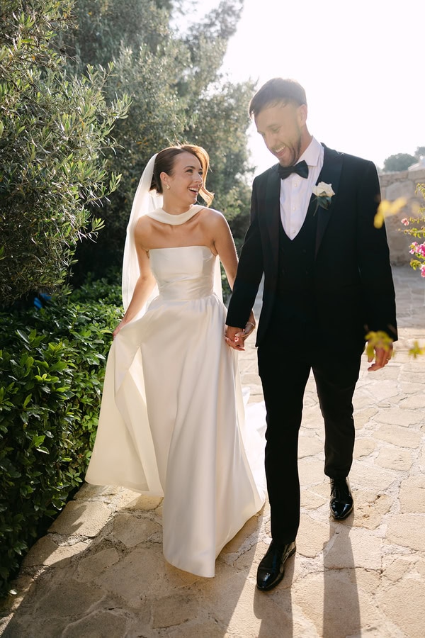 Chic Destination Wedding Liopetro White Flowers